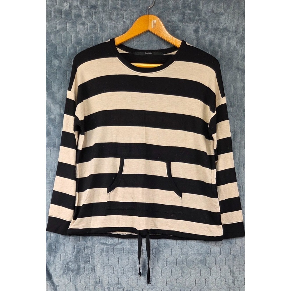 Kensie Ivory & Black Stripe Kangaroo Pocket Cinch Waist Pullover Top, Size S/M